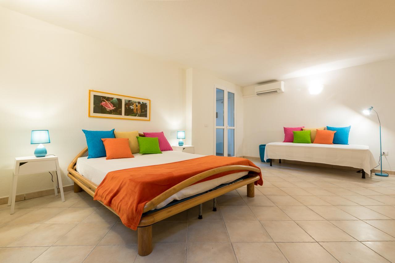 Apartment In S'Abba E Sa Pedra With Pool Golfo Aranci Bagian luar foto